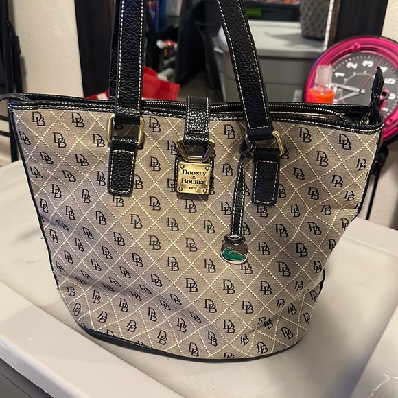 Dooney & Bourke Handbags - Vintage Canvas Tote Dooney & Bourke Bag